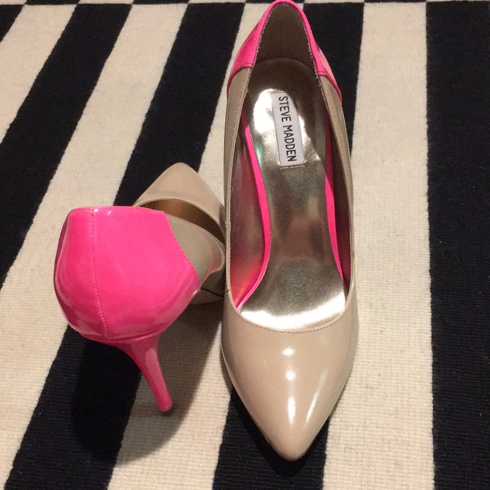 Nude and pink pumps!